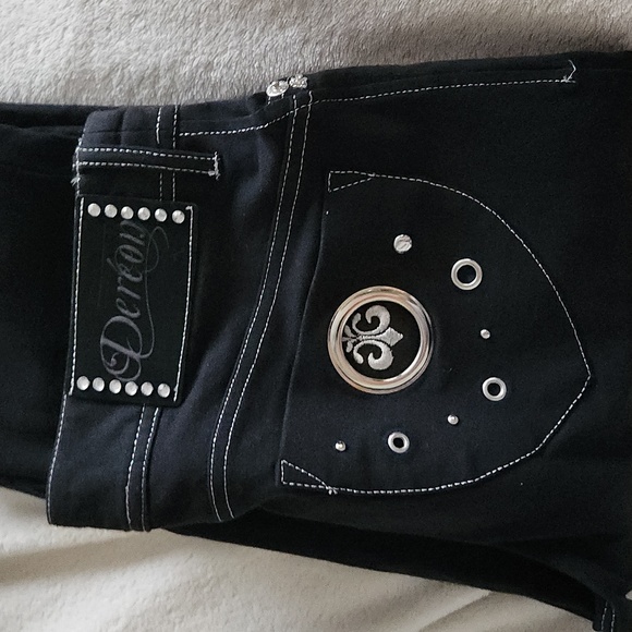 Pants - Picture 3 of 4